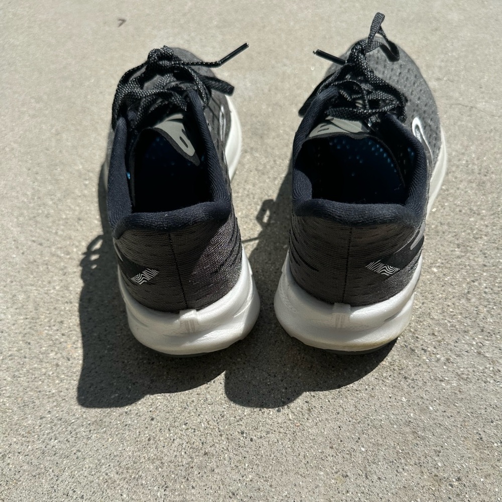 EUC Brooks Hyperion Training Shoe - Picture 5 of 8